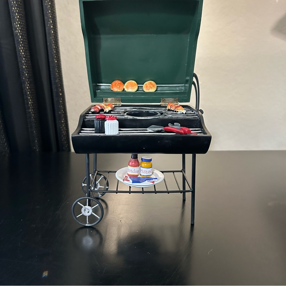 Tea Light Holder Barbeque Grill NWT